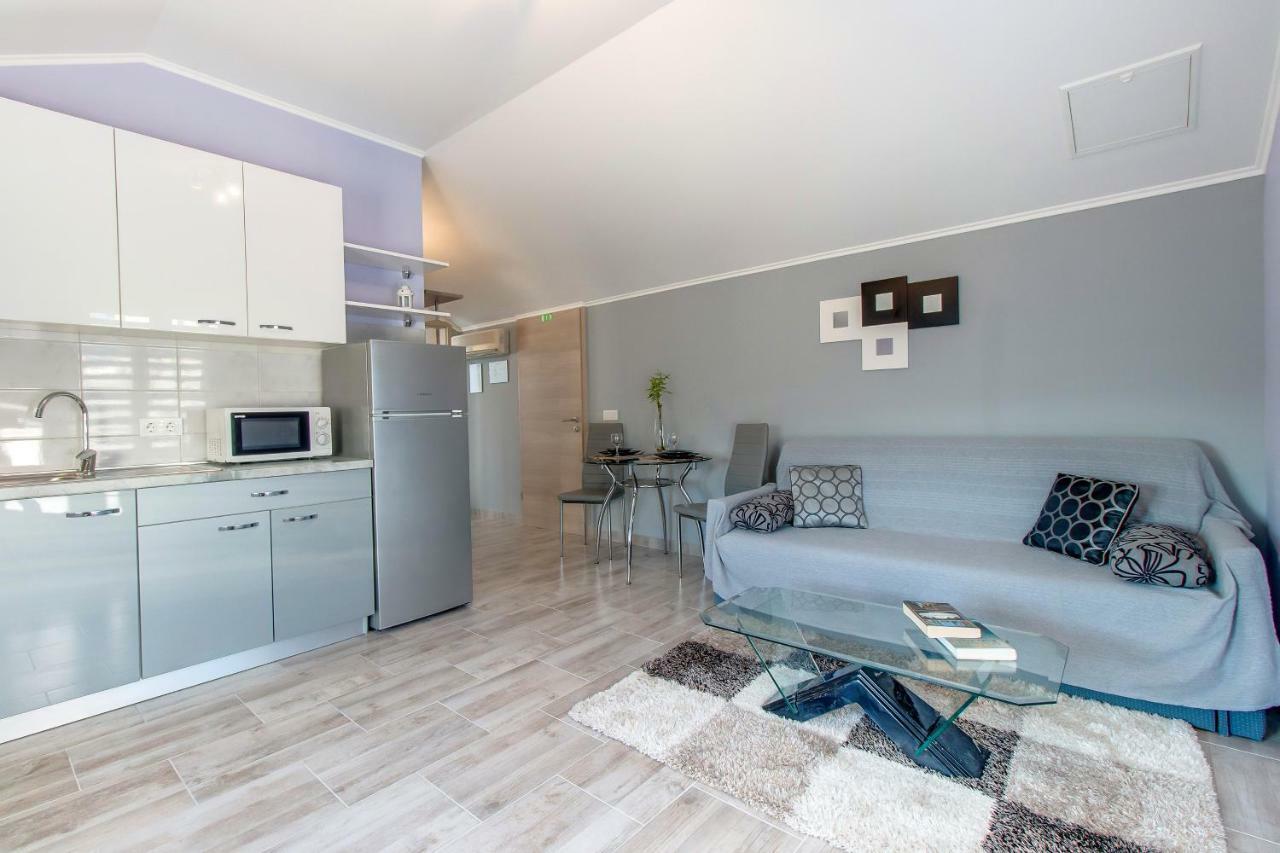 Apartman Leon & Rent A Quad Mali Losinj Exterior photo